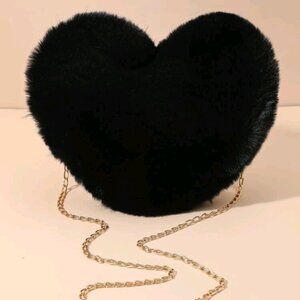 Heart-Shaped Fluffy Shoulder Bag With Chain